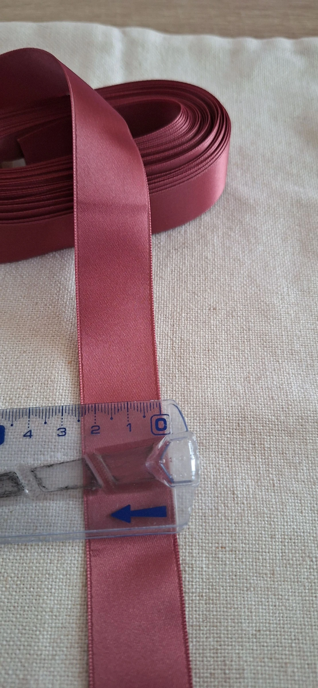 5 mètres de satin 25 mm double face bois de rose 